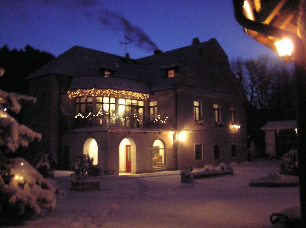 Penzion Padrtuv Mlyn Тршебич Экстерьер фото